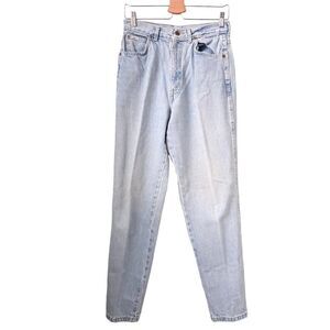 Vintage Chic Mom's Light Wash Jeans with Pockets in Size 12 Made in USA